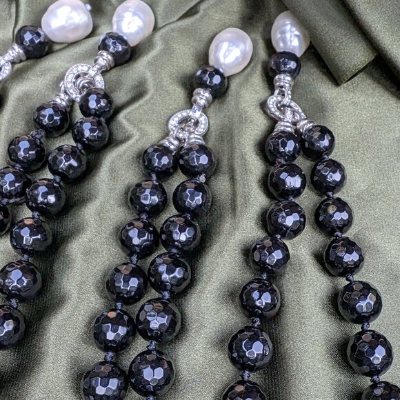 Faceted Black Hematite with natural White Baroque Keshi Pearl Pendant Necklace - Picture 5 of 7